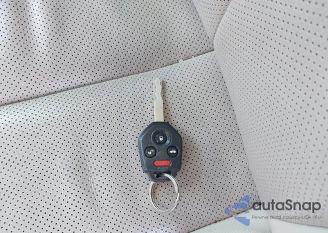 2013 Subaru Legacy 2.5I Limited z USA, uszkodzony, nr VIN 4S3BMBK63D3012786